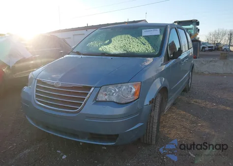2009 Chrysler Town & Country Lx z USA, uszkodzony, nr VIN 2A8HR44E19R566945